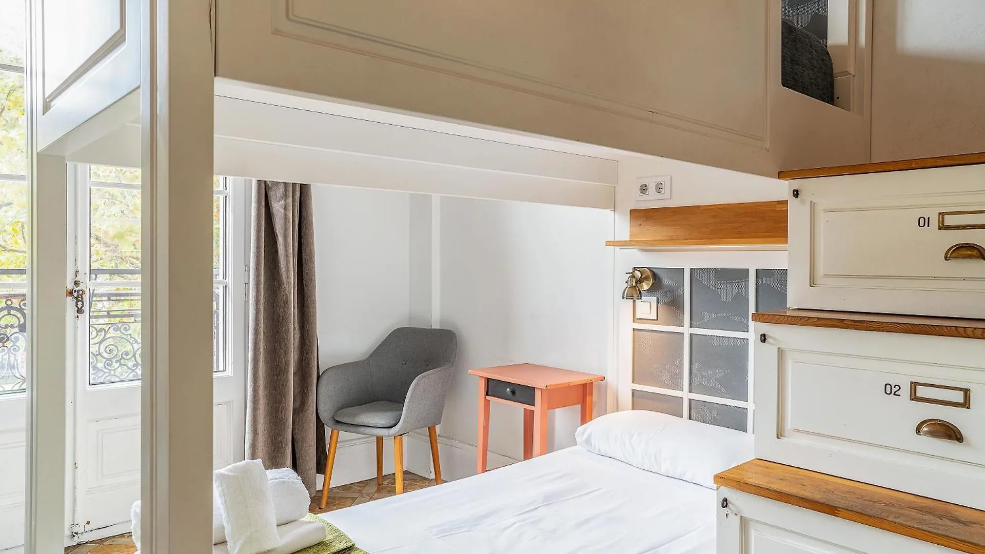 Casa Gracia Hostel Barcelona