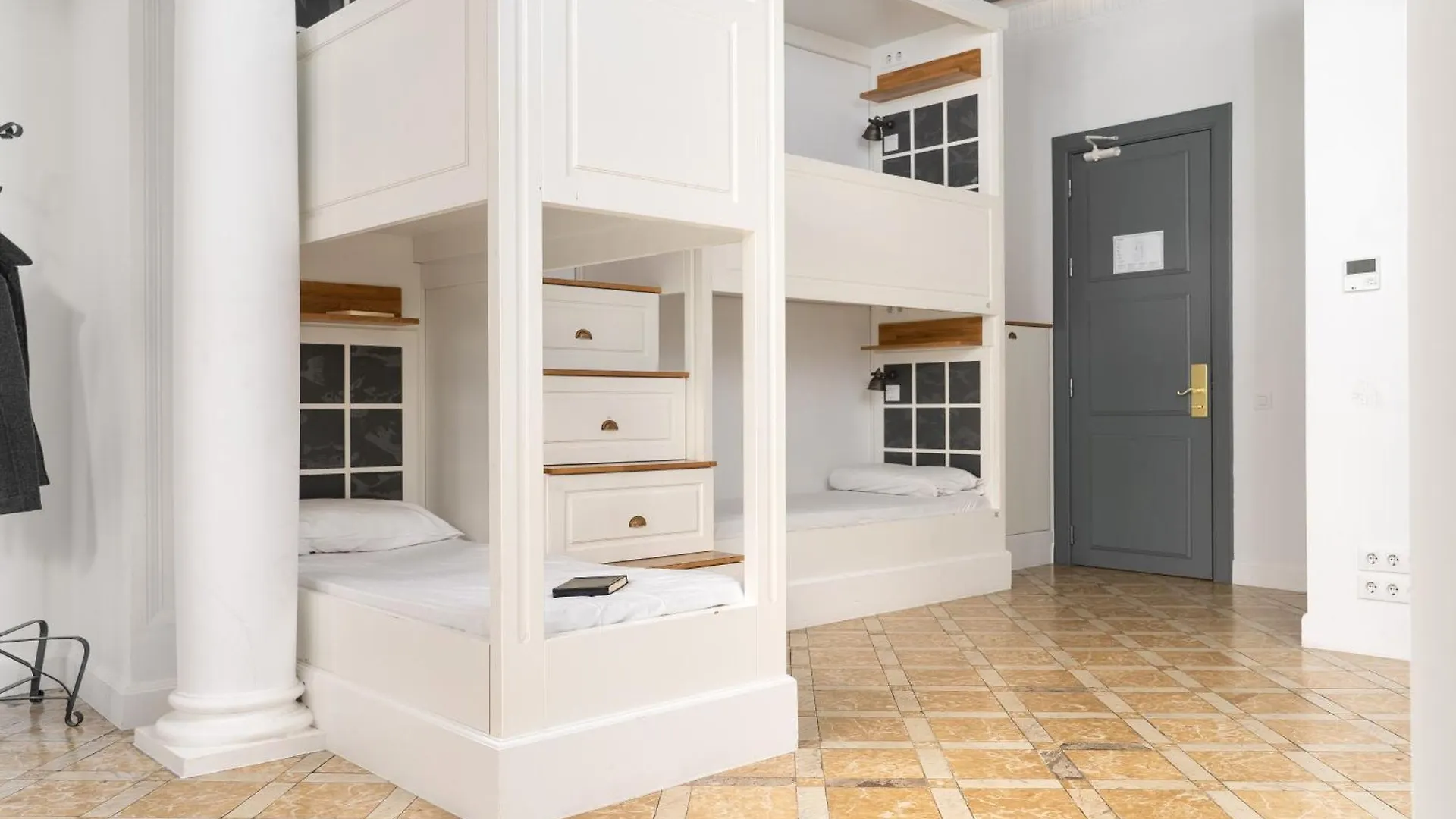 Casa Gracia Hostel Barcelona 0*,