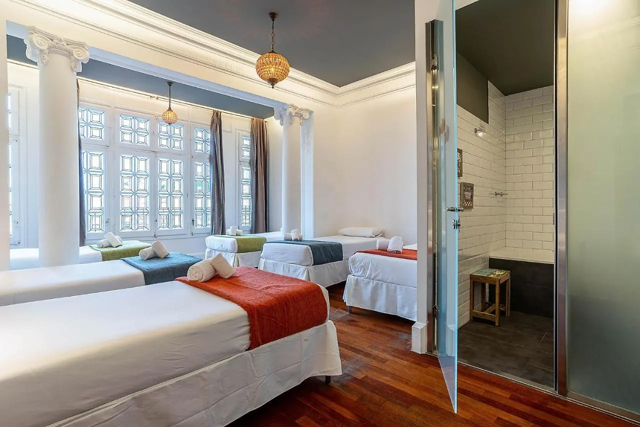 Hostel Casa Gracia Barcelona 0*,